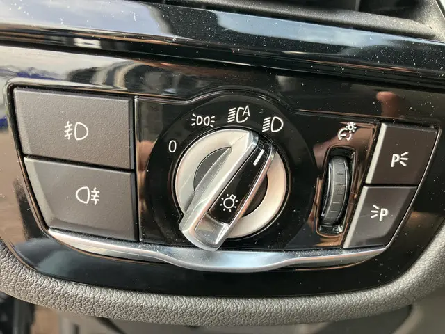 BMW 5 Serie 520i 2019 Benzine 32