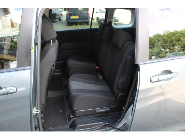 Mazda 5 2.0 TS+ 2012 Benzine 9