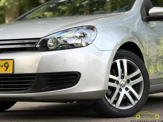 Volkswagen Golf 1.2 TSI BlueMotion / Orig.NL 2012 Benzine 29