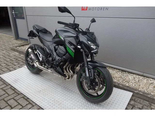 Kawasaki Z800 ABS 2016 Benzine 2