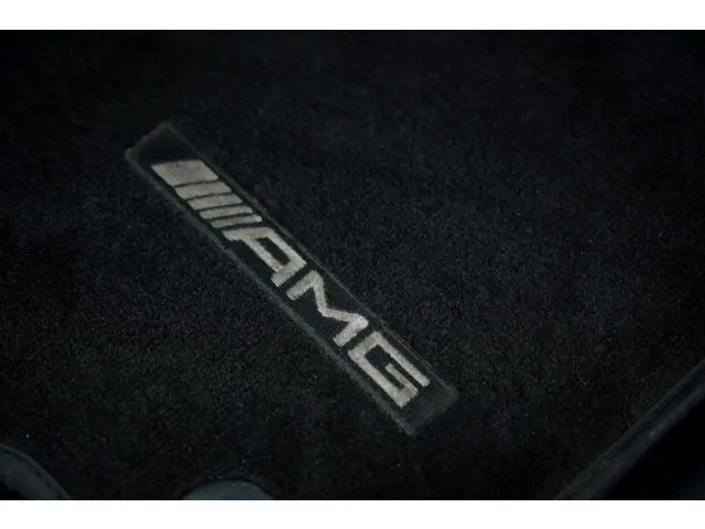Mercedes-Benz GLE 500 e 4MATIC 2016 Hybride Benzine 39
