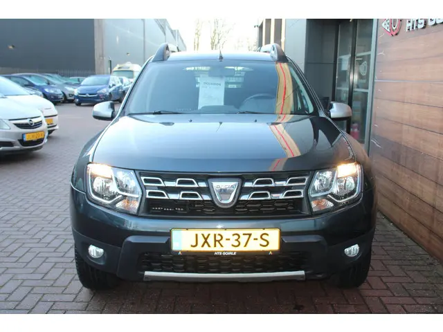Dacia Duster 1.2 TCe 4x2 Lauréate 2015 Benzine 7