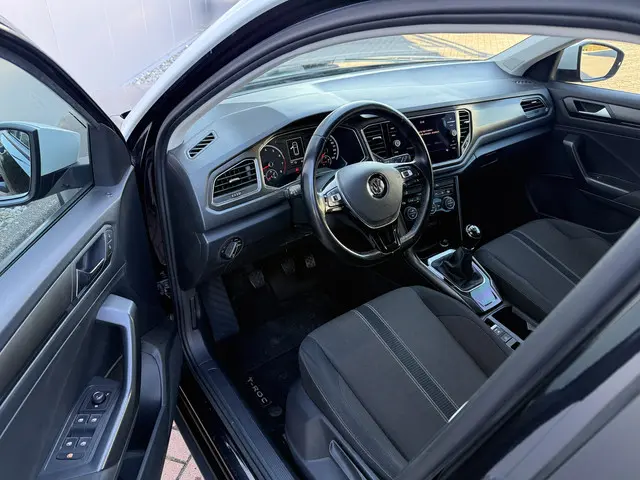 Volkswagen T-Roc 1.5 TSI 150pk Sport 2018 Benzine 5