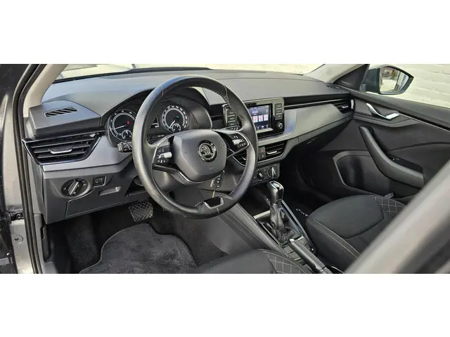 Škoda Kamiq TSI 110 DSG Ambition 2022 Benzine 28