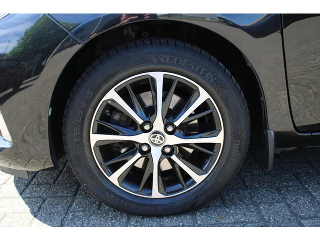 Toyota Yaris 1.5 VVT-i Aspiration 2018 Benzine 26