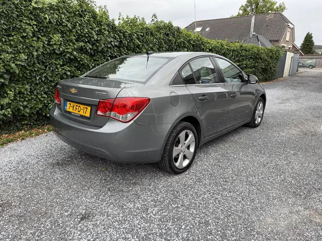 Chevrolet Cruze 1.8 LT 2013 Benzine 3