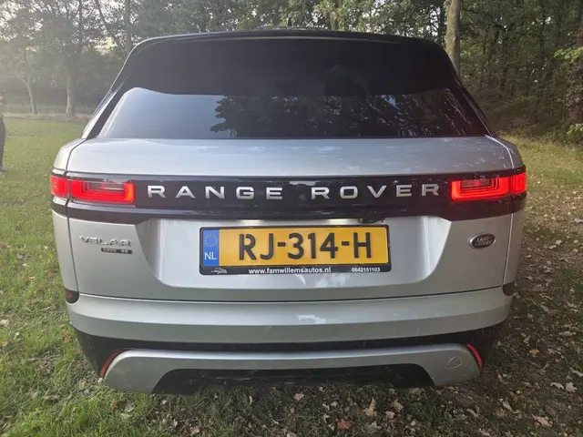 Land Rover Range Rover Velar 3.0 V6 AWD SE 2017 Diesel 31