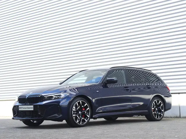 BMW 3 Serie Touring 330e 2025 Hybride Benzine 38