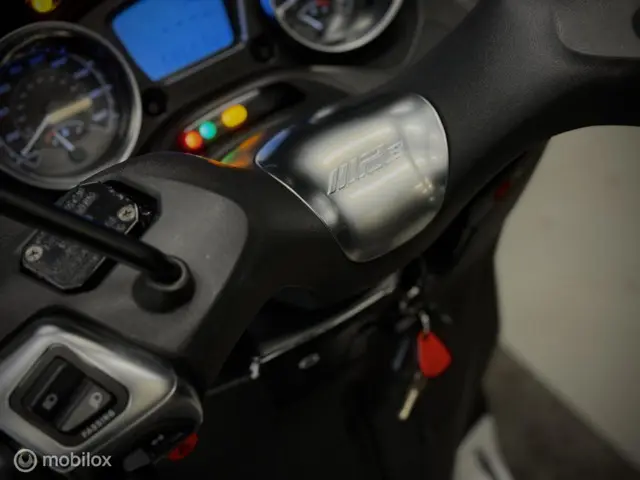 Piaggio MP3 300 HPE Sport 2022 Benzine 18