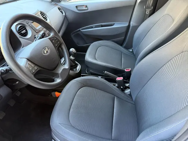 Hyundai i10 1.0i Comfort 2018 Benzine 10