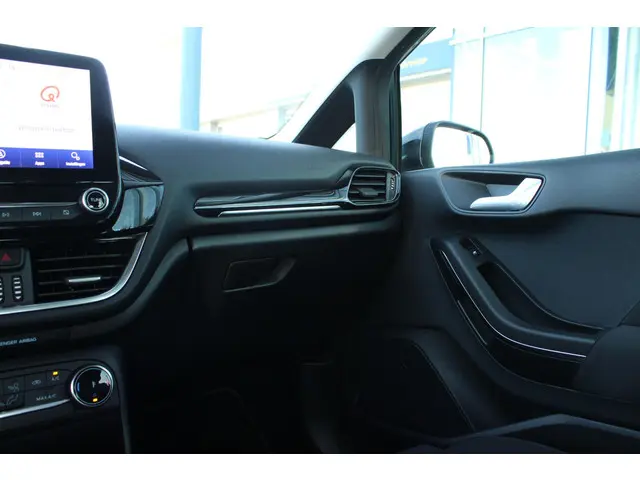 Ford Fiesta 1.0 EcoBoost Hybrid Titanium 2022 Benzine 15