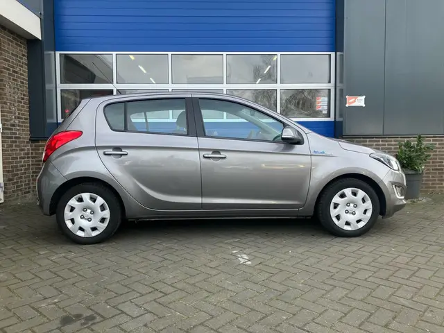 Hyundai i20 1.2i i-Motion 2013 Benzine 4