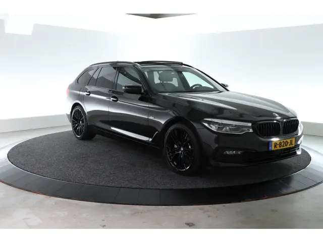 BMW 5 Serie Touring 530i xDrive Sport-Line 2018 Benzine 17