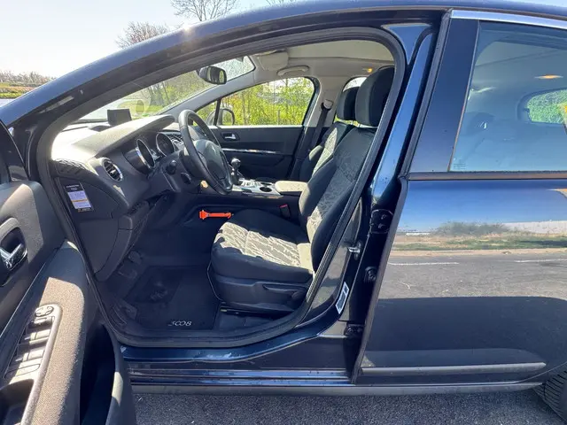 Peugeot 3008 1.6 THP Active / AIRCO / NAVI / NAP 2013 Benzine 14