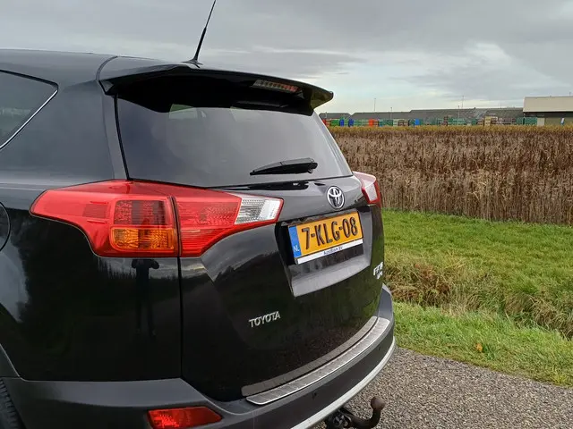 Toyota RAV4 2.0 Executive Business 4WD 2013 Benzine 16