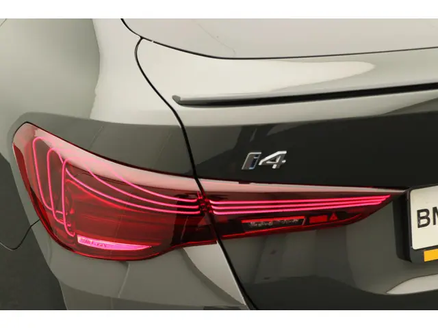 BMW i4 eDrive35 2025 Elektrisch 31