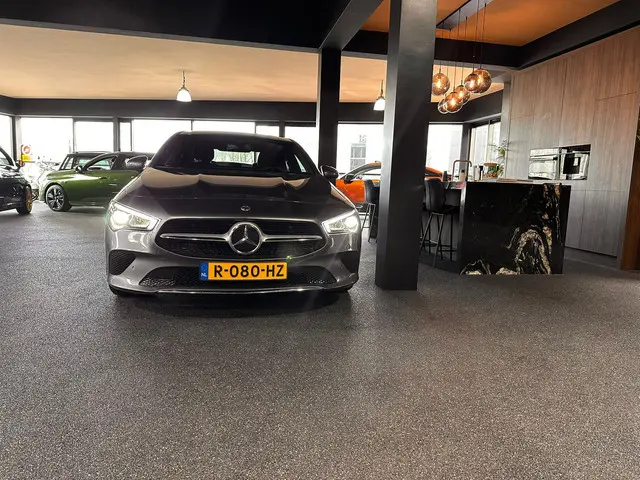 Mercedes-Benz CLA 180 Luxury Line 2022 Benzine 7