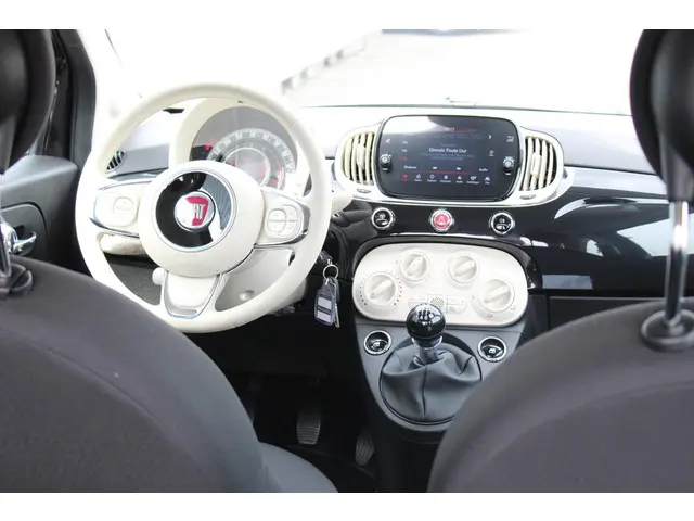 Fiat 500 1.0 Hybrid 2024 Benzine 11