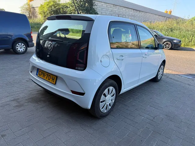 Volkswagen up! 1.0 2021 Benzine 7