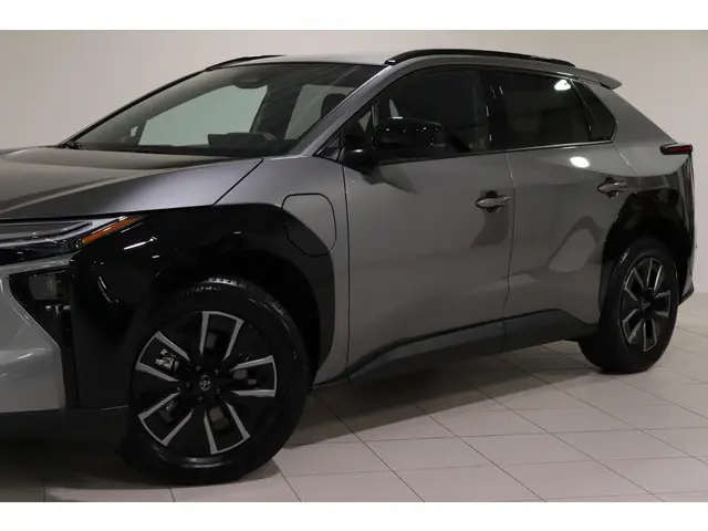 Toyota bZ4X Executive 73 kWh 2025 Elektrisch 13