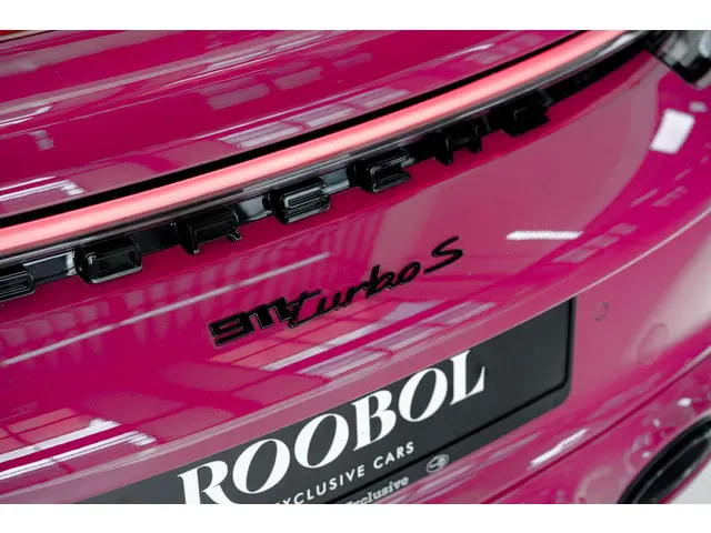 Porsche 911 Turbo S 2023 Benzine 9
