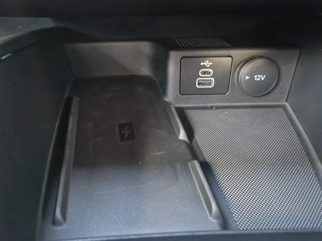 Ford Kuga 2.5 PHEV ST-Line 2026 Hybride Benzine 19