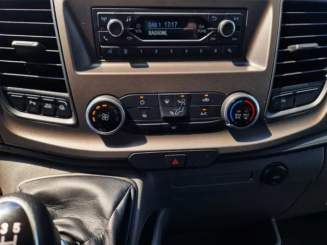 Ford Transit 350 2.0 TDCI L3H2 Trend 2022 Diesel 16