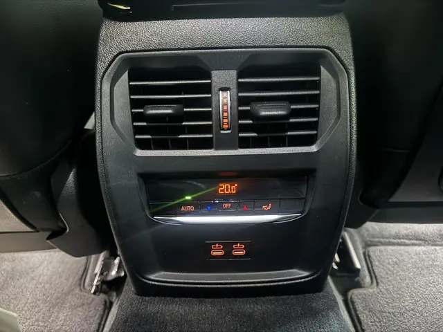 BMW 3 Serie Touring 330e M-Sport 2021 Hybride Benzine 19