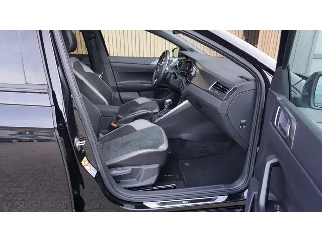 Volkswagen Polo GTI 2.0 TSI 200PK 5DRS DSG 2020 Benzine 11