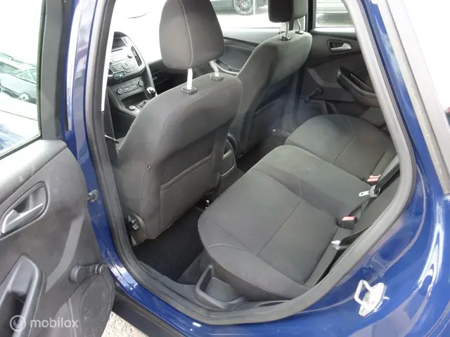 Ford Focus Wagon 1.0 Trend 2017 Benzine 8