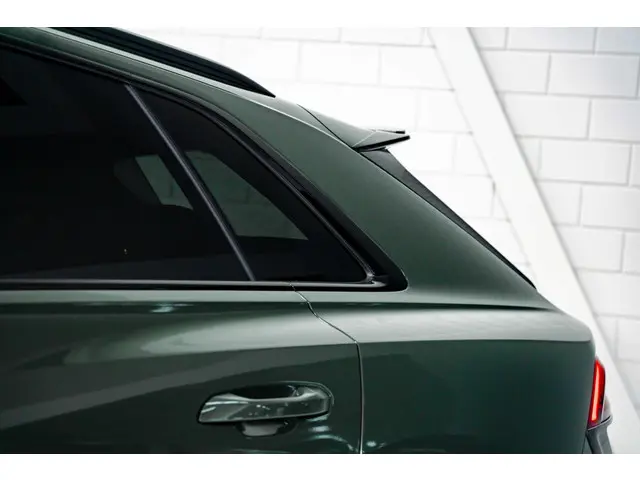 Audi RSQ8 ABT Signature Edition 2022 Benzine 11
