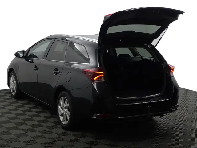 Toyota Auris Touring Sports 1.2T Dynamic 2018 Benzine 25
