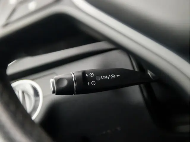 Mercedes-Benz C-Klasse Coupé 180 AMG Sport 2012 Benzine 21