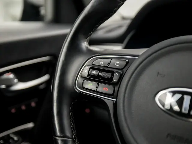 Kia Niro 1.6 GDi Hybrid Executive 2017 Hybride Benzine 21