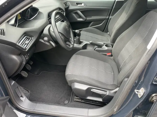 Peugeot 308 1.2 VTi Blue Lease 2014 Benzine 9