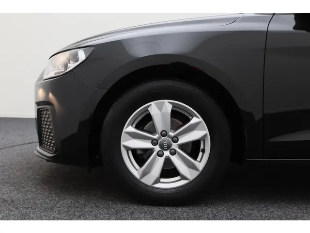 Audi A1 Sportback 25 TFSI Pro Line 2020 Benzine 23