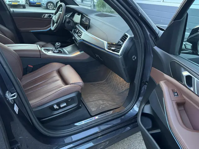 BMW X5 xDrive45e Executive 2020 Hybride Benzine 24