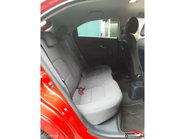Kia Rio 1.4 CVVT ExecutiveLine 2014 Benzine 6