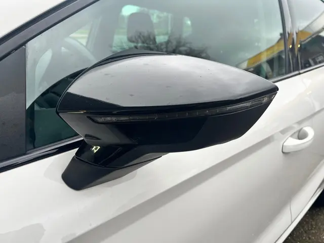 SEAT Ibiza 1.5 TSI EVO FR Business Intense 2018 Benzine 18