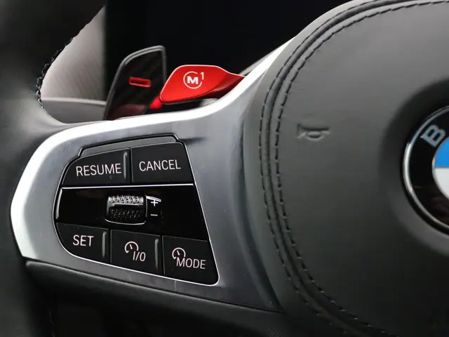 BMW XM PHEV 50e 2025 Hybride Benzine 24