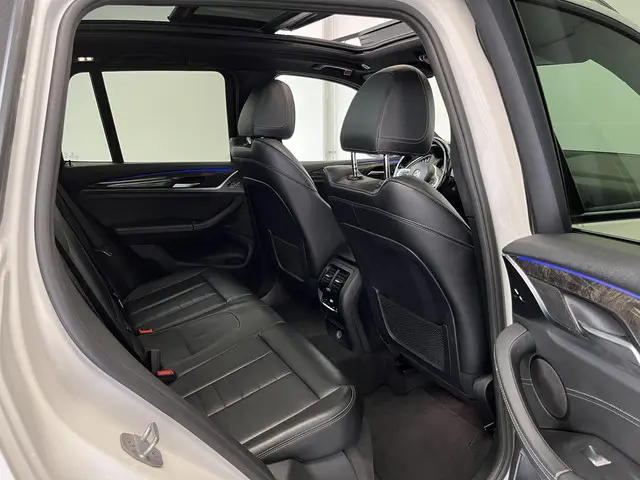BMW X3 xDrive30i M-Sport 2018 Benzine 18