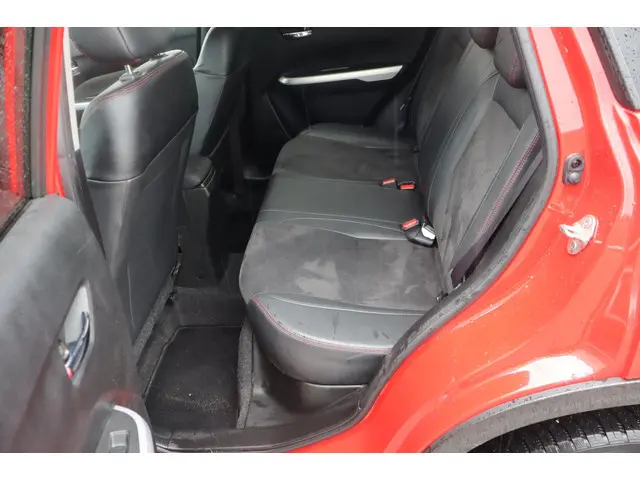 Suzuki Vitara 1.4 S, Automaat, Trekhaak. 2017 Benzine 21
