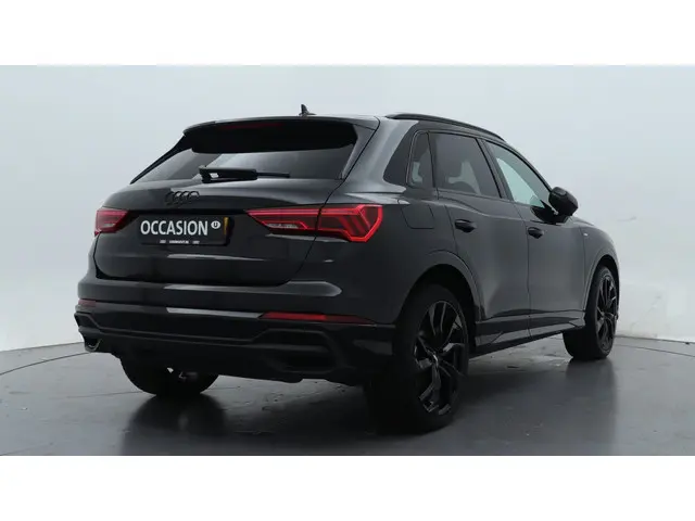 Audi Q3 45 TFSI e S edition 2025 Hybride Benzine 5