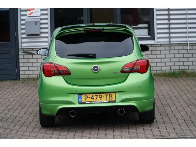 Opel Corsa 1.6 Turbo OPC MAXTON DESIGN 2015 Benzine 7