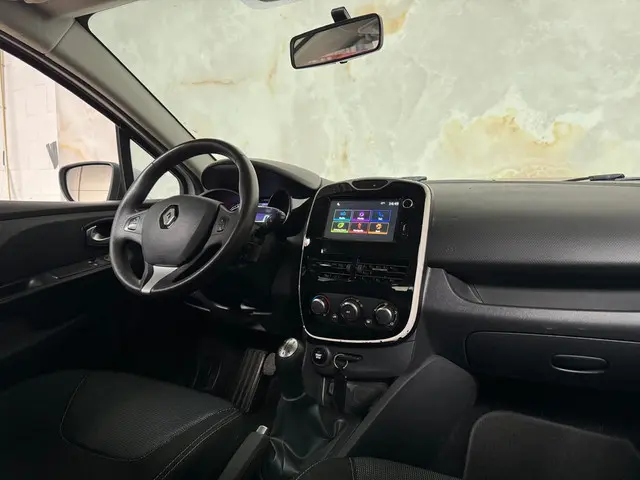 Renault Clio 0.9 TCe Eco2 Expression 2016 Benzine 11