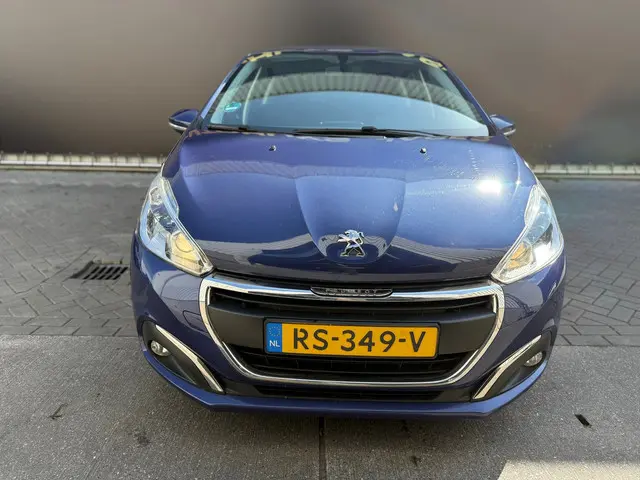 Peugeot 208 1.2 PureTech Blue Lion 2018 Benzine 10