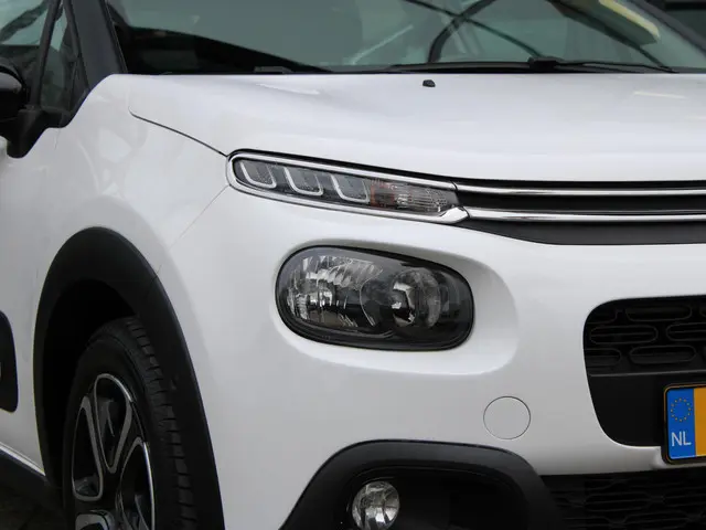 Citroën C3 1.2 PureTech S&S Feel 2019 Benzine 18