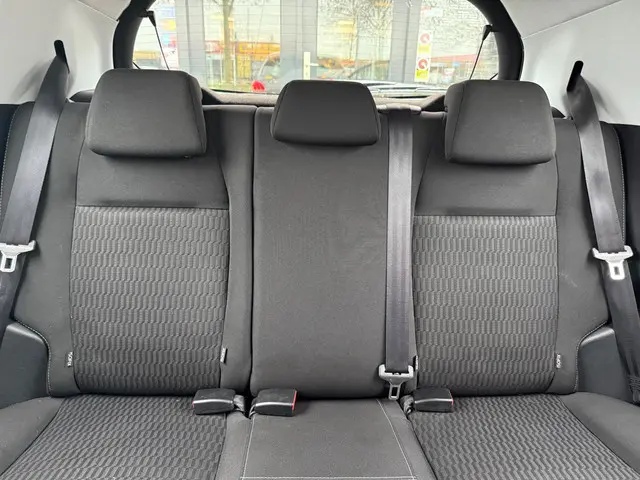 Peugeot 208 1.2 PureTech Blue Lease 2016 Benzine 15