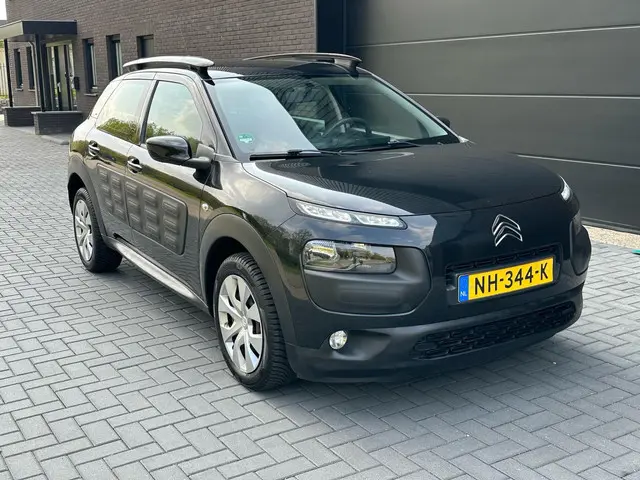 Citroën C4 Cactus 1.2 PureTech Feel 2017 Benzine 3