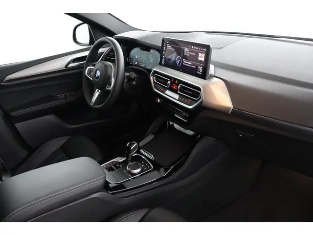 BMW X4 xDrive30i 2026 Benzine 59